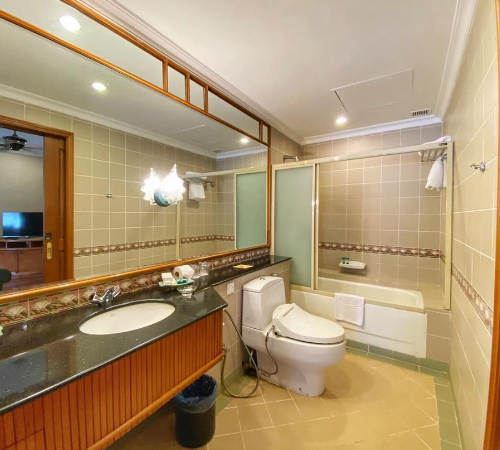 one bedroom 4